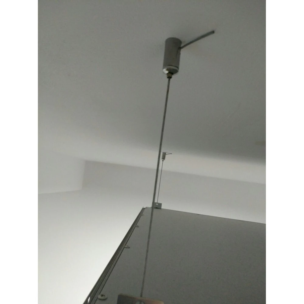 Sistema de suspensión para paneles LED 120x60 y 120x30 con tensores de acero