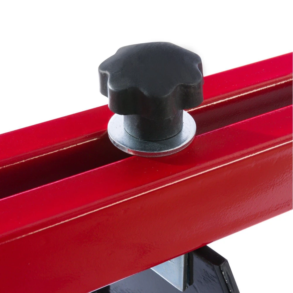 Soporte elevador para motores 500kg en taller mecánico